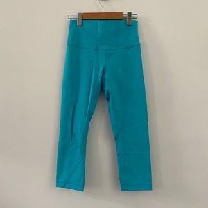 Lululemon crop leggings - size 6
